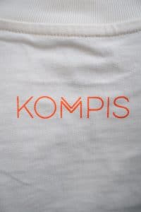 Kompis t-skjorte med illustrasjoner - Image 3